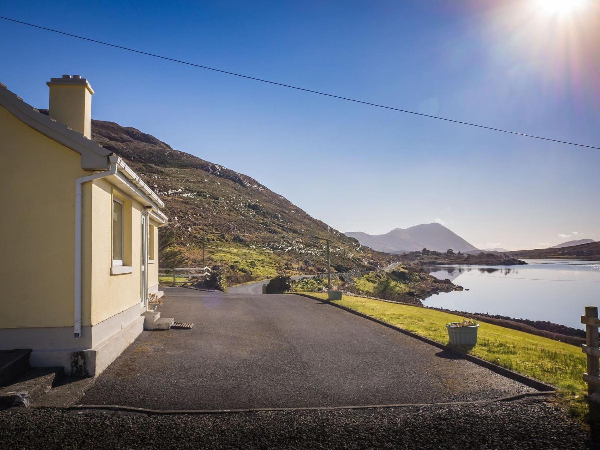 Villa Lough Fee Renvyle Exterior foto